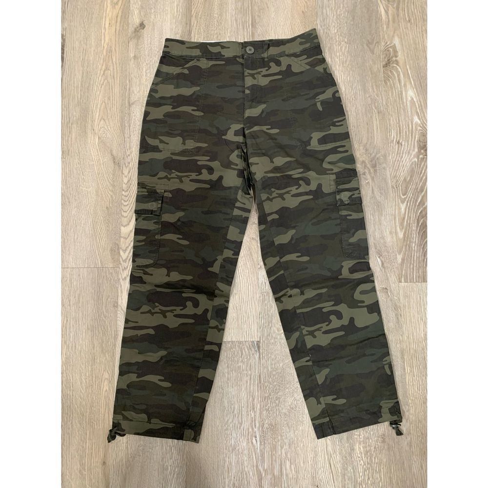 Camo Crop Pants